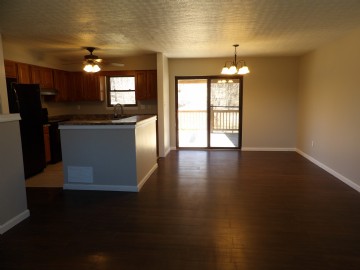 Kitchen/Dining Area